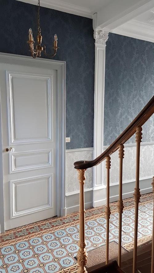 Le Point Du Jour Bed and Breakfast Revin  Exteriör bild